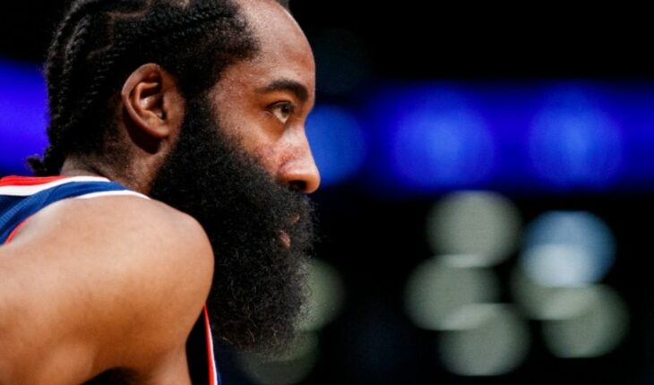 Harden injures his knee, and is out today against blazers