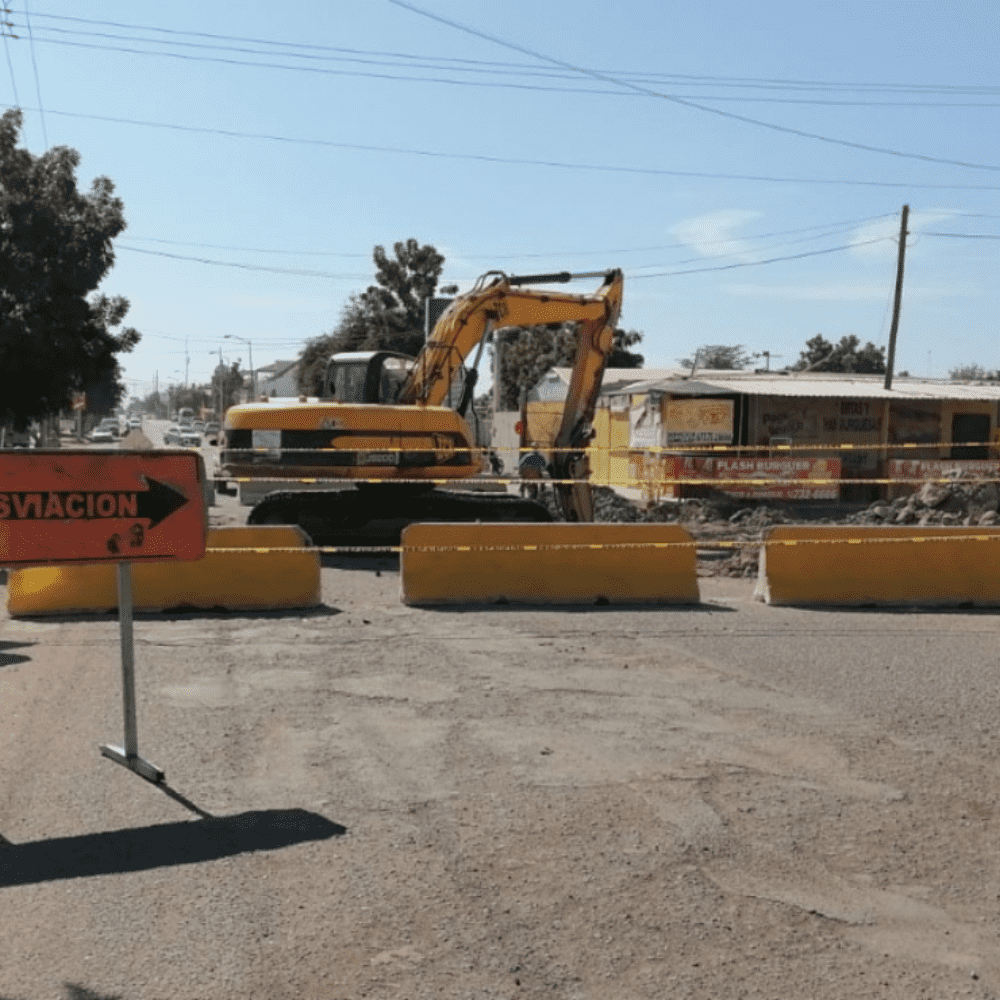 Matamoros Avenue, Guamúchil, obstructed by works