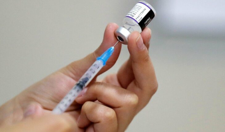 Pfizer prevé tener lista una vacuna contra ómicron en marzo