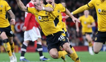 Wolverhampton beat United at 90′