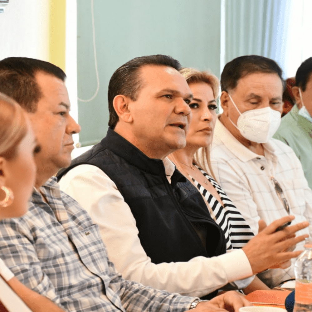 Arremete Torres Félix contra Rocha por Carnaval de Mazatlán