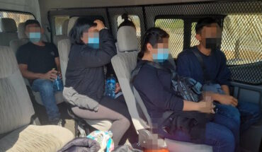Detienen a presunto funcionario de Diputados que transportaba migrantes