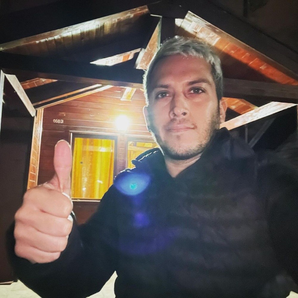 El youtuber mexicano Alex Tienda salió de Ucrania 2022