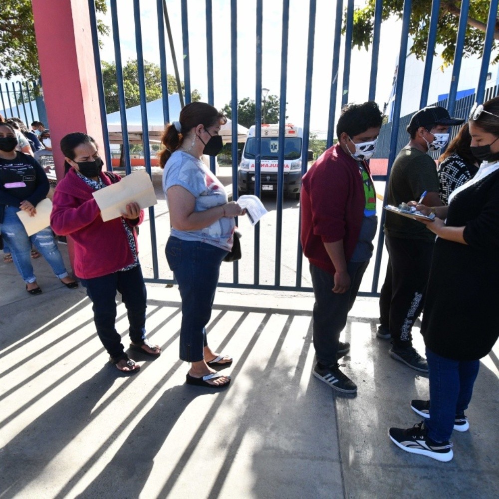 Fluye la vacunación Covid-19 para rezagados en Mazatlán