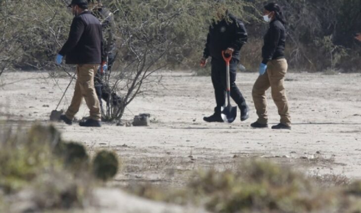 Hallan 12 cuerpos humanos en narcofosa de Escobedo, Nuevo León