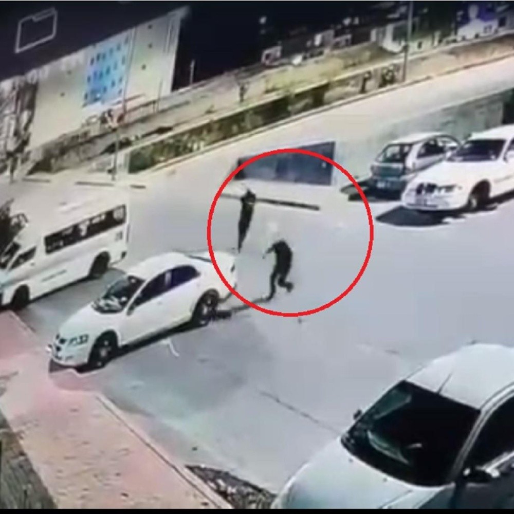 Matan a hombre frente a cámara de seguridad en Morelia