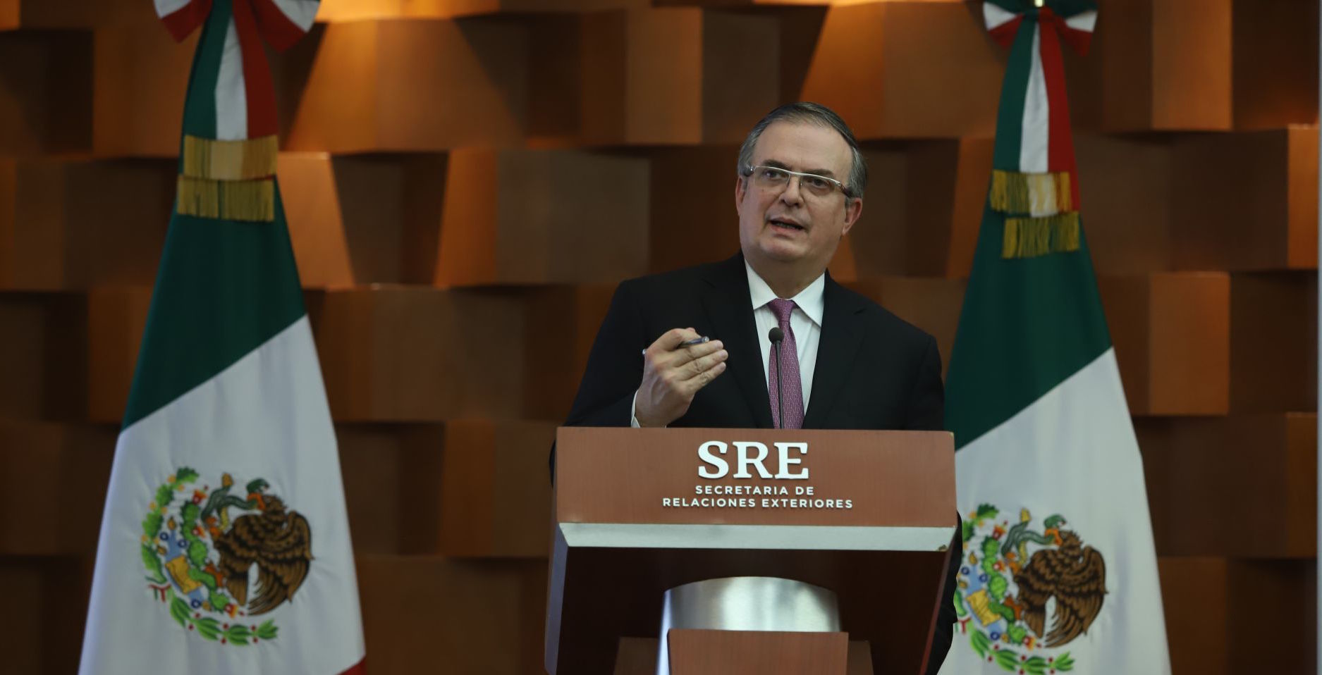 México condena invasión de Rusia en Ucrania y llama al cese al fuego