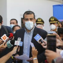 Ministro Delgado visitó Iquique tras manifestaciones por ola de violencia: aseguró que llegarán 80 Carabineros extras y habrá intervención en barrios críticos
