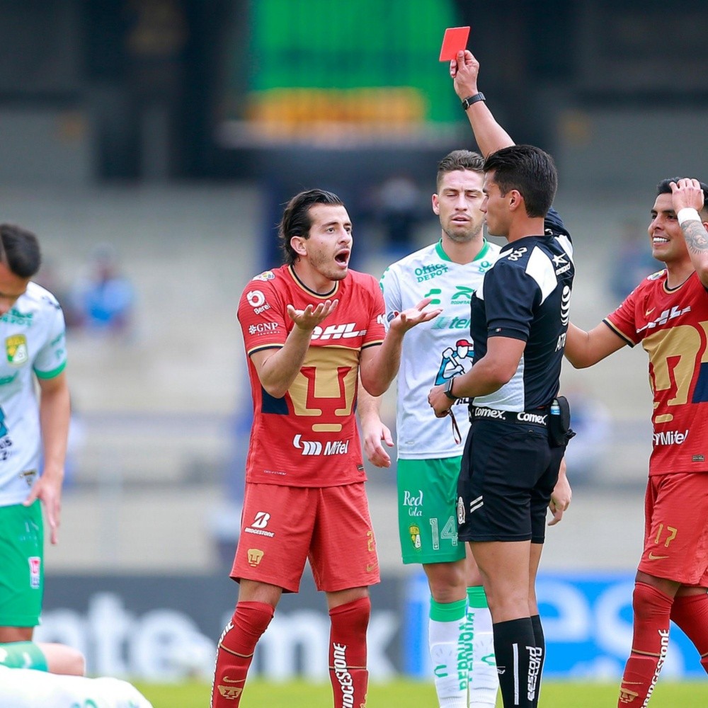 Pumas seek revocation of Alan Mozo's red card
