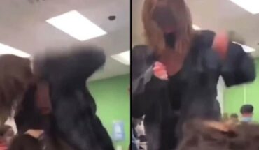 VIDEO. Bullying golpea a compañera de clase hasta noquearla