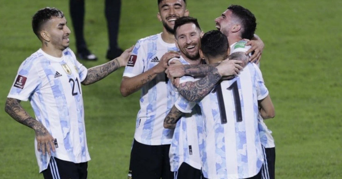 Argentina goleó 3 a 0 a Venezuela en La Bombonera