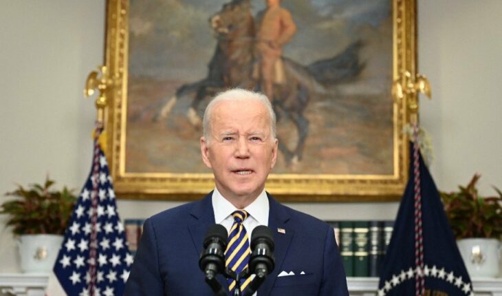 Biden Orders Embargo on Russian Oil and Gas Imports