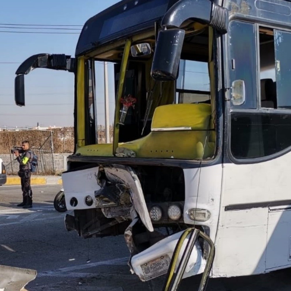 Choque de autobús de pasajeros deja 34 heridos en la México-Pachuca