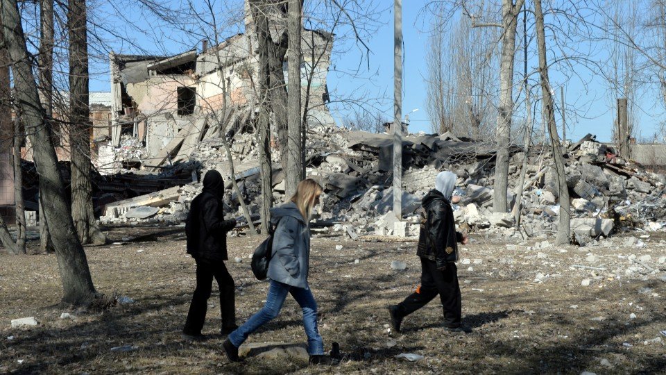 Ejército ruso cometió crímenes de guerra en Ucrania: EU