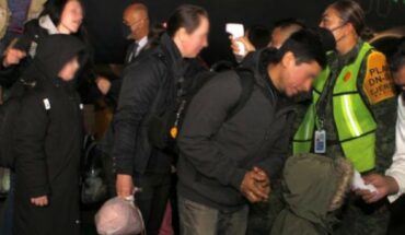 Llega a CDMX segundo vuelo con mexicanos evacuados de Ukr
