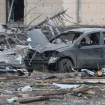 Rusia bombardea el centro de la segunda ciudad ucraniana, Járkov