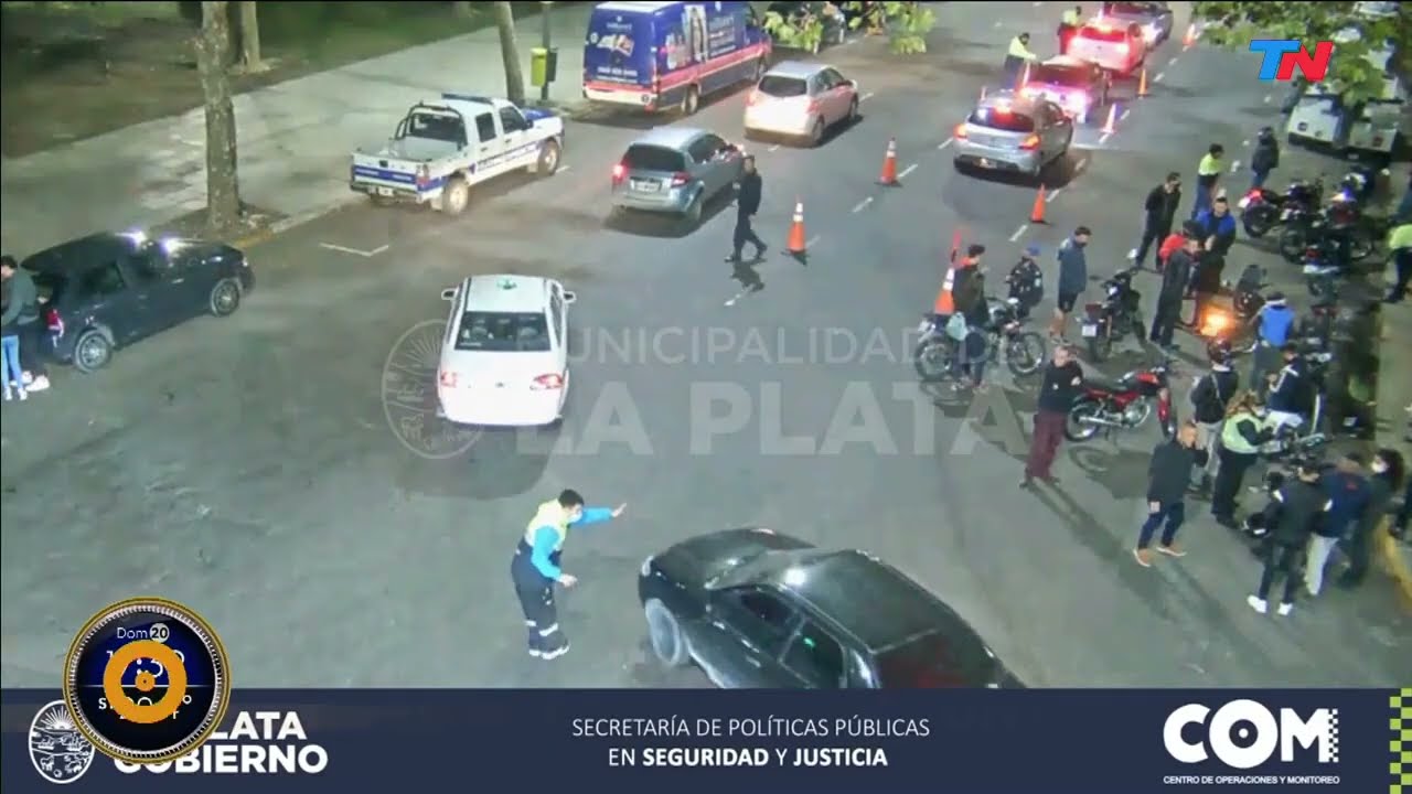 La Plata: arrastró durante tres cuadras a un inspector arriba del capot para evitar un control