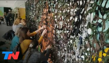 Video: TN EN UCRANIA | Una escuela convertida en refugio: tejen redes de camuflaje para la resistencia