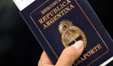 Desde este lunes, no se sellarán más los pasaportes para entrar o salir del país