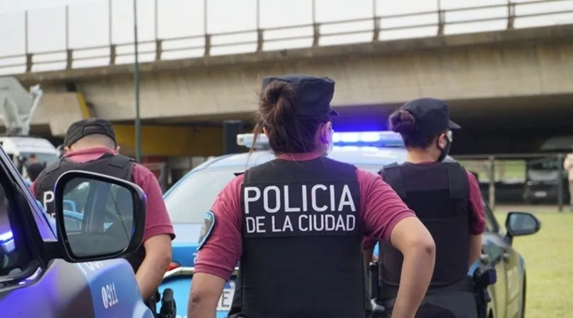 Five arrested after raids in Buenos Aires neighborhoods