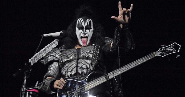 Gene Simmons de Kiss contra los antivacunas: "Idiotas conspiracionistas"