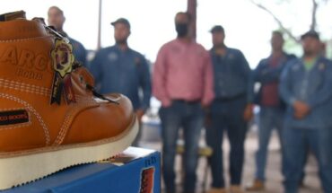Gobierno de Salvador Alvarado entrega uniformes a sindicalizados
