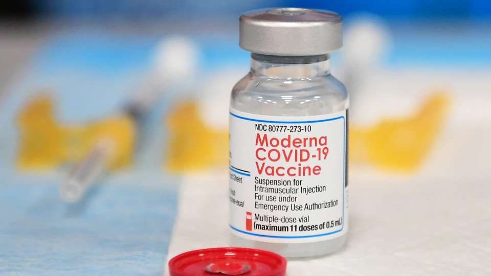 Moderna pide autorización para aplicar su vacuna COVID a menores de 6 años