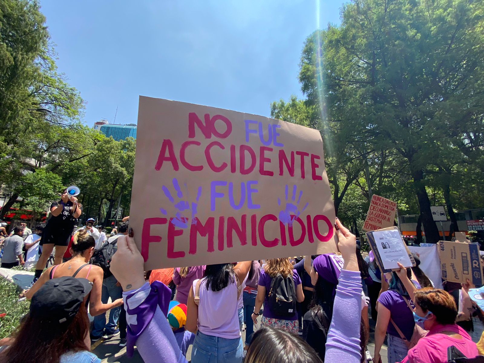 Mujeres marchan en CDMX para exigir justicia en el caso Debanhi
