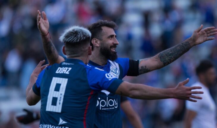 Vélez venció a Lanús por 3 a 1 en Liniers