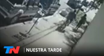 Video: PELIGRO: ACOSADOR SUELTO | En Berazategui, un hombre en bicicleta acosa a mujeres del barrio