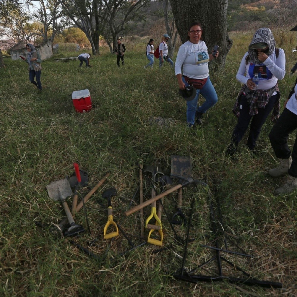 18 bodies found in grave between Guanajuato and Jalisco