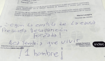“Acá tendría que vivir un hombre”: la nota que el hijo de Julio López pegó en la puerta de su casa