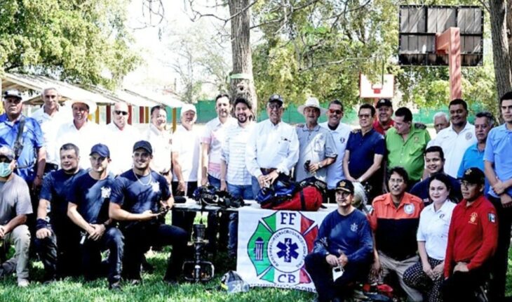 Bomberos de Sinaloa se fortalecen con la donación de equipos