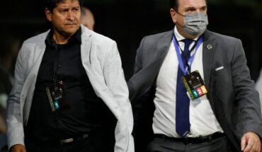 La fuerte acusación del DT de Always Ready: “El árbitro estaba comprado por Boca”