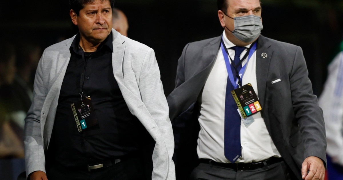 La fuerte acusación del DT de Always Ready: "El árbitro estaba comprado por Boca"