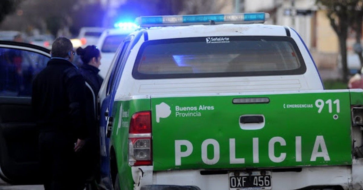 Three members of the Police of the Province of Buenos Aires were disaffected