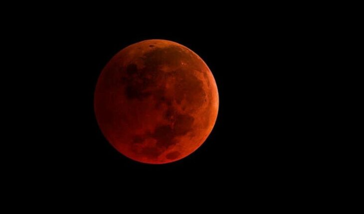 Tomorrow the total eclipse of “Blood Moon” will be recorded
