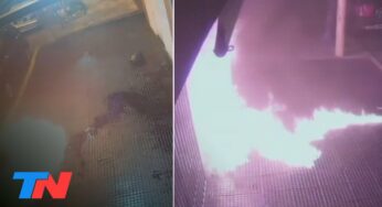 Video: Ataque incendiario: un hombre provocó un incendio en la puerta de un local de baterías