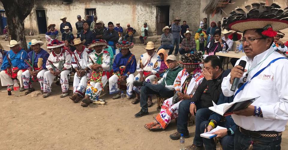 Wixárikas reclaman por su territorio marchando de Jalisco a CDMX