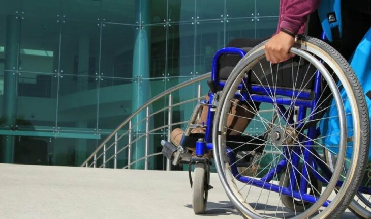 ¿Qué hizo la UdG para facilitar el ingreso de personas con discapacidad?