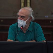 Agustín Squella por borrador de nueva Constitución: «Hasta ahora, apruebo»