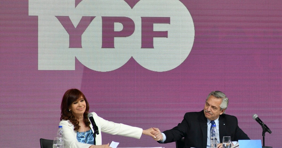 Alberto Fernández: "YPF has a production record as it has not shown for years"