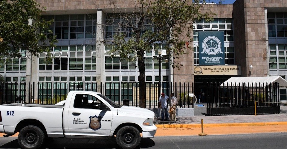 Fiscalía halla siete cuerpos en Aquismón, San Luis Potosí