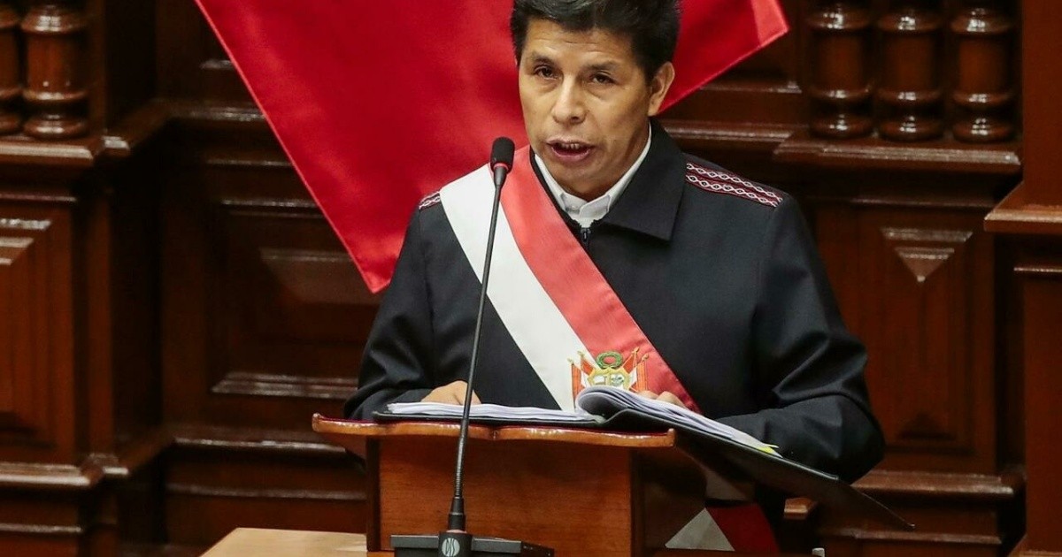 Investigan al Presidente de Perú por corrupción