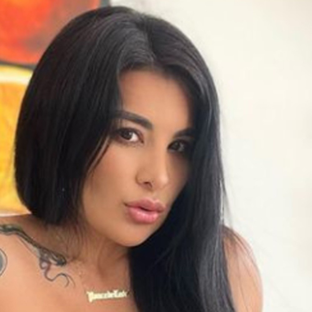 Marzhe Ponce de León shows her best curves in cute dress