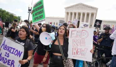 U.S. Supreme Court Overturns Constitutional Right to Abortion