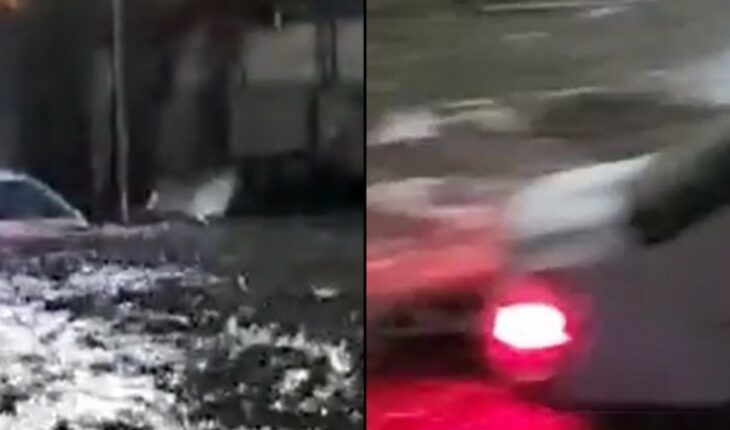 Varios autos son arrastrados por las lluvias en Guadalajara