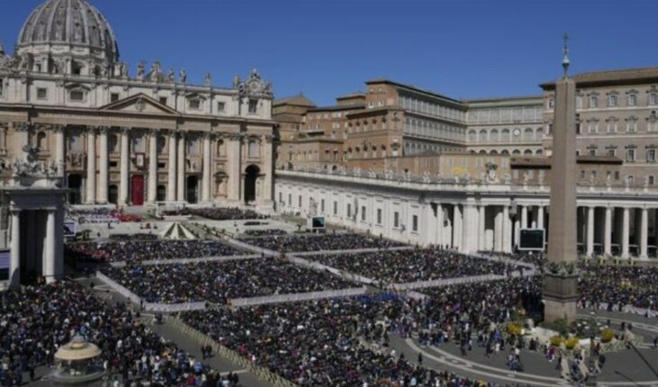 Vaticano celebra suspensión del derecho al aborto en USA