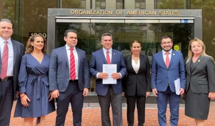 Alejandro Moreno viaja a EU para denunciar ante la OEA al gobierno de AMLO por persecución política