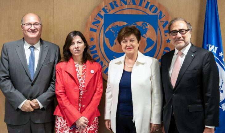 El FMI y Silvina Batakis acordaron “la importancia de la implementación decisiva del programa”